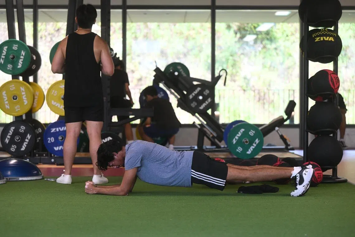 Four ways active people can reduce the risk of hip injury