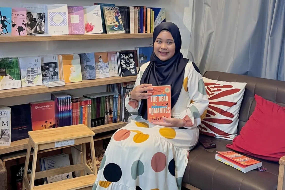 BookTokker Dayana Yakob founded The Meet Cuties, a book club for romance lovers in Singapore. 