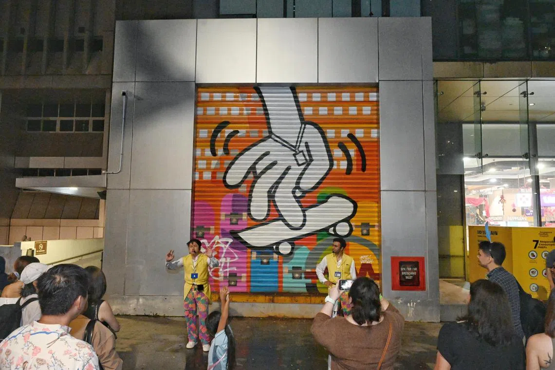 photo taken on Jan 16 , 2025 at Mural 1: Antz : Title: 'working hands NOW and Then'
Story of Explore the history of Somerset through art and immersive storytelling at Somerset Threads.