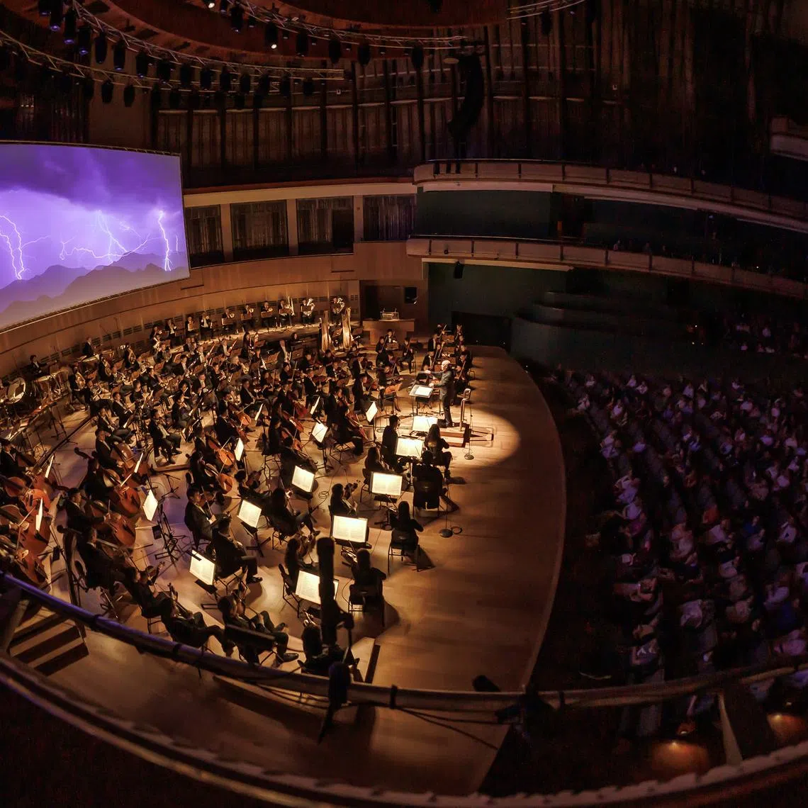 The Singapore Symphony Orchestra performs An Alpine Symphony In Images.