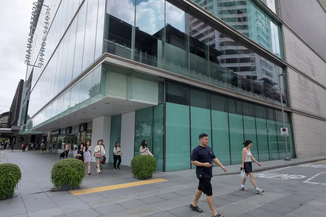 The first 10 months of 2025 also saw 3,357 new food and beverage (F&B) outlets being registered, while there were 2,431 closures.