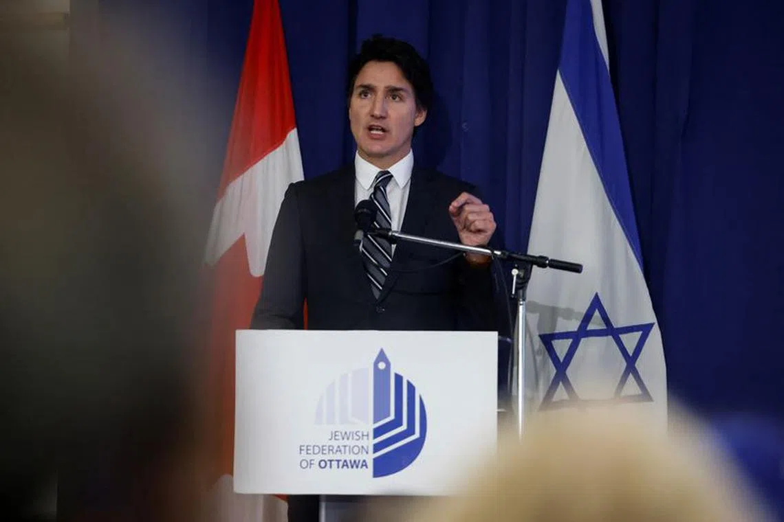Canada's Prime Minister Justin Trudeau makes remarks during a pro-Israel rally at the Soloway Jewish Community Centre in Ottawa, Ontario, Canada October 9, 2023. REUTERS/Blair Gable/File Photo