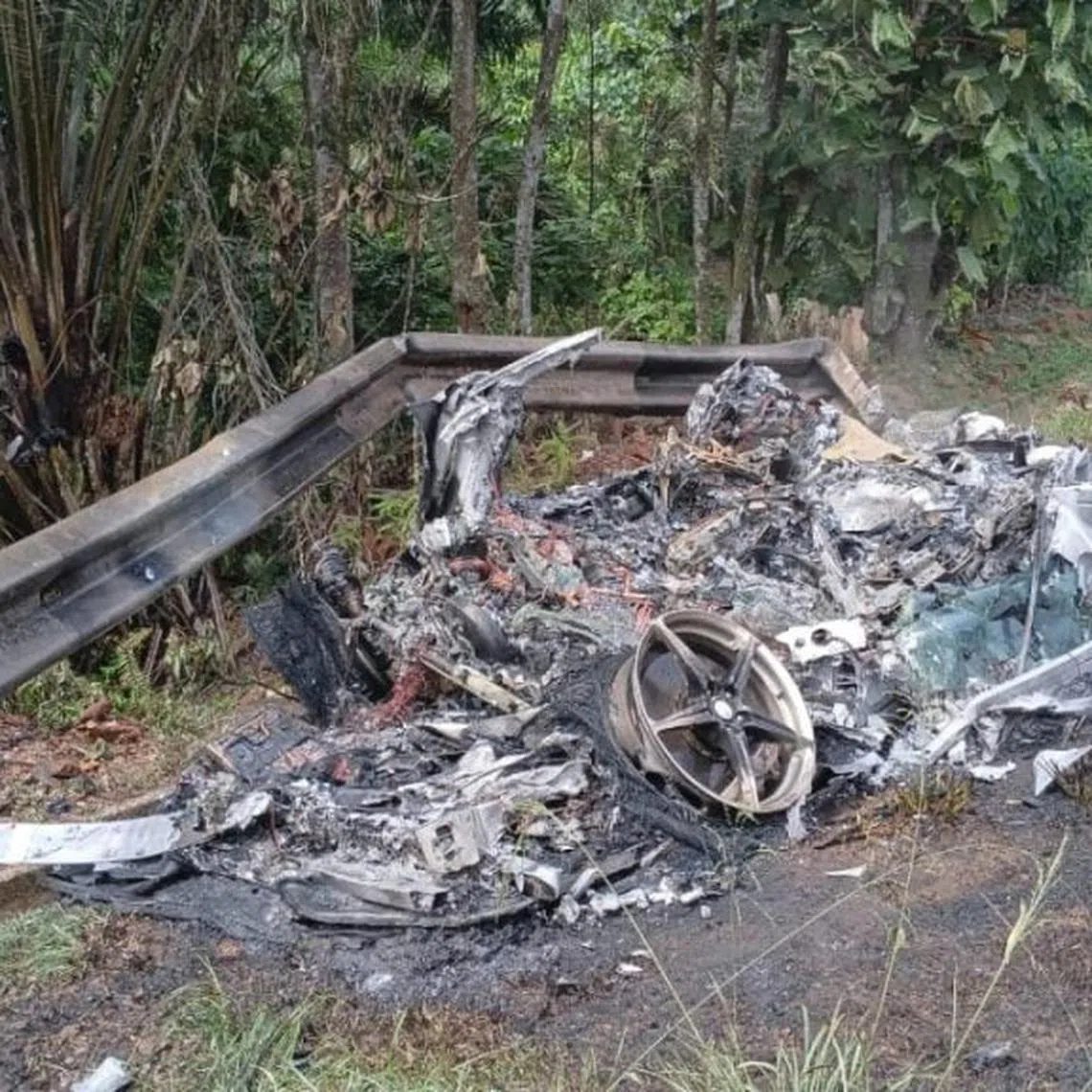 A 34-year-old Singaporean man lost control of the Ferrari he was driving, causing it to crash into a guardrail and catch fire. 