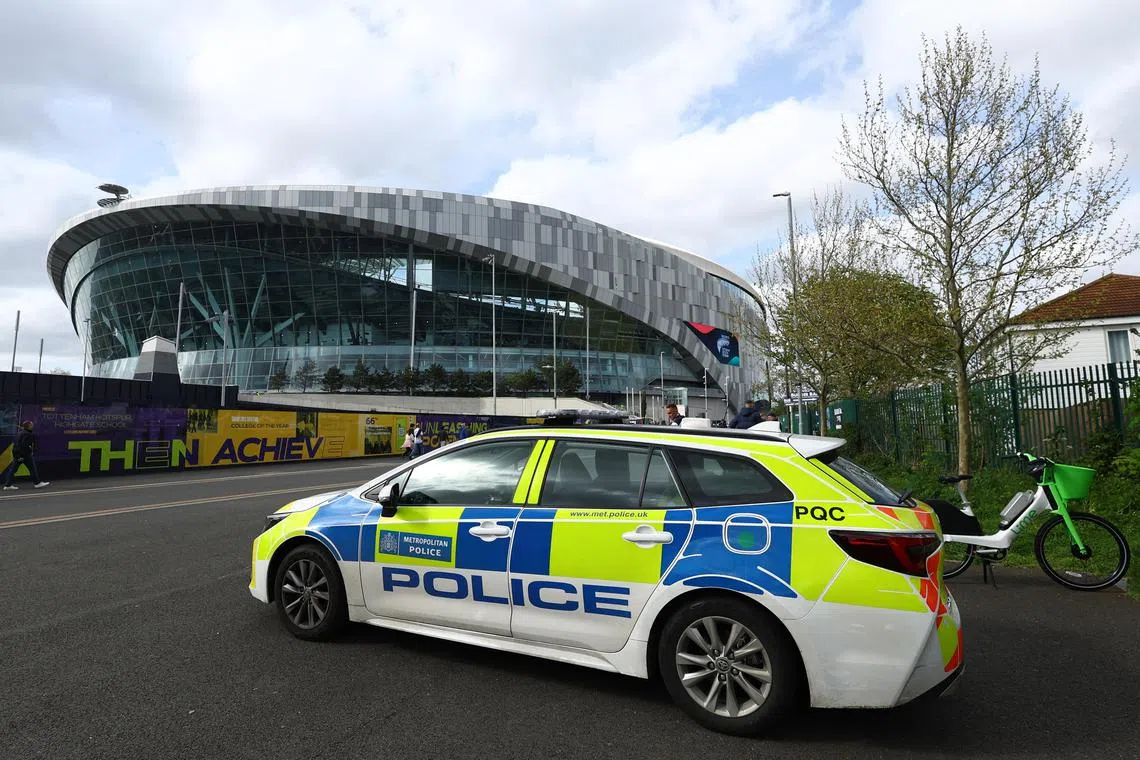 The bird left officers “a little confused” after it learnt to imitate the sound of a police siren earlier in the week. 