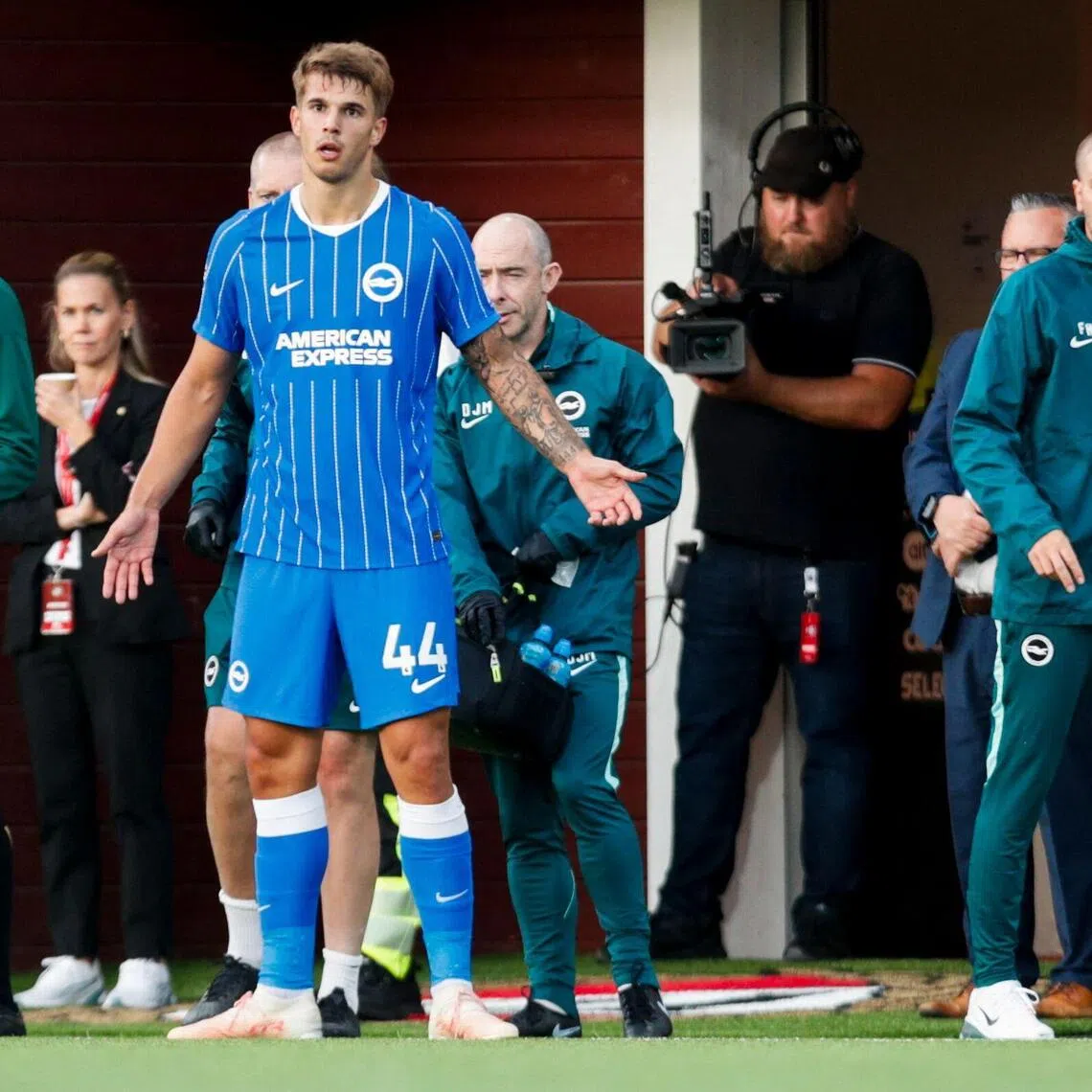 Seagulls manager Fabian Hurzeler handed defender Luka Vuskovic his debut following his club-record move from Tottenham.