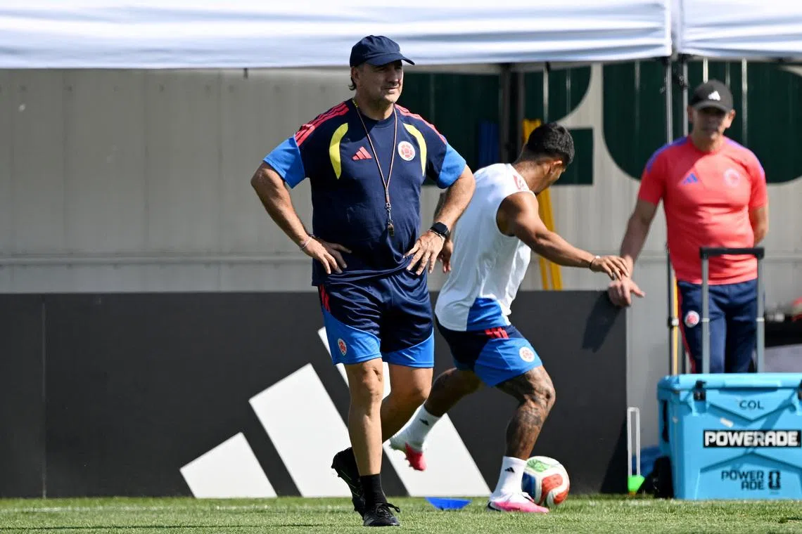 Soccer Football - FIFA World Cup 2026 - Colombia Training - Killarney Park, Vancouver, Canada - July 6, 2026 Colombia coach Nestor Lorenzo during training IMAGN IMAGES via Reuters/Anne-Marie Sorvin