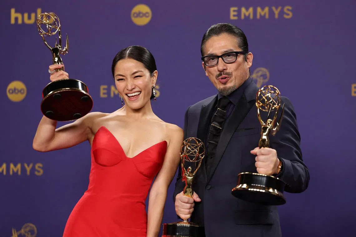 Anna Sawai, winner the Outstanding Lead Actress in a Drama Series award and Hiroyuki Sanada, Outstanding Lead Actor in a Drama Series for "Shogun"  pose at the 76th Primetime Emmy Awards in Los Angeles, California, U.S., September 15, 2024. REUTERS/Mike Blake     TPX IMAGES OF THE DAY     