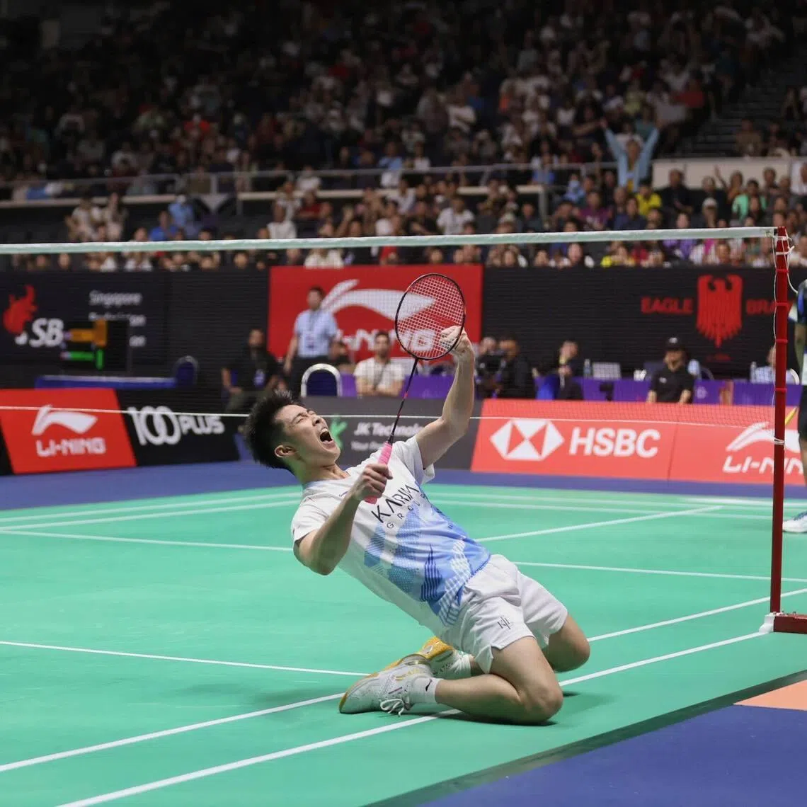 Loh Kean Yew is the sole Singaporean left in the Super 750 event.