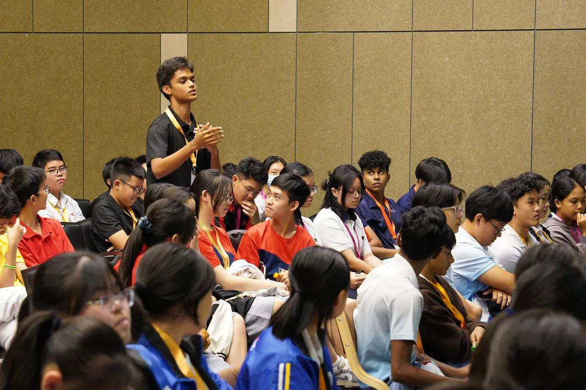 smyouth09 - Students participating in the 15th Global Youth Leaders’ Summit on Saturday. 


Credit: Mike Lim