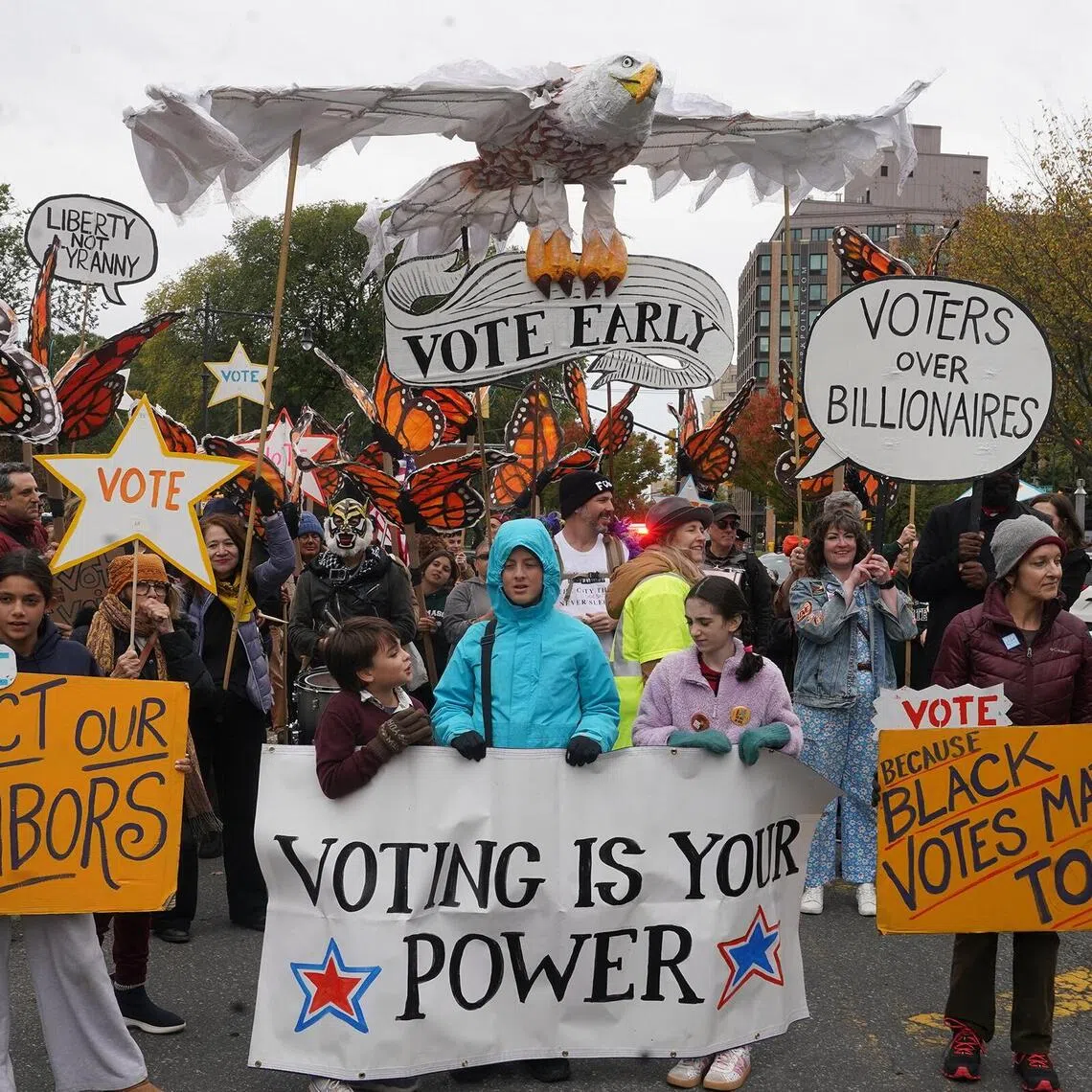 “No Kings” rallies took place on Oct 17 in cities from Seattle and San Diego to Chicago, Atlanta and New York.