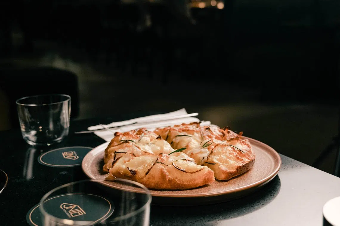 Rocco pizza from  Anto Pizza e Aperitivi.