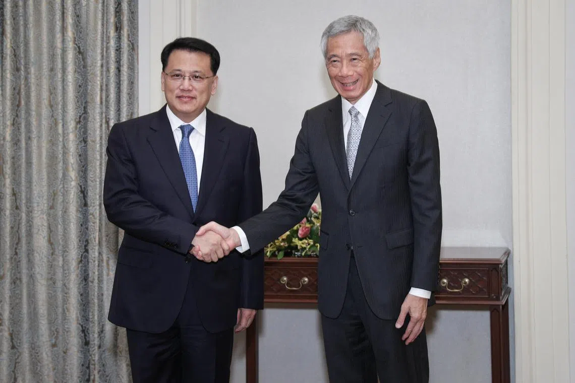 Chongqing Party Secretary Yuan Jiajun called on Prime Minister Lee Hsien Loong today at the Istana. 19 July 2023