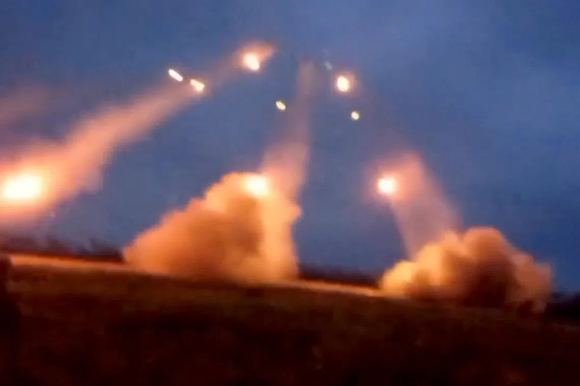 The 57th Ukrainian brigade shoots Grad missile systems towards Bakhmut.