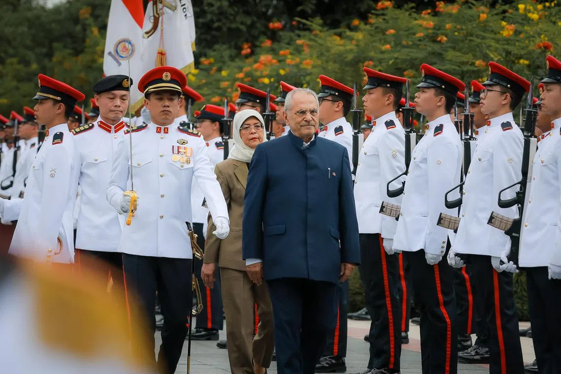 Timor-Leste President Dr José Ramos-Horta inspecting the guard of honour with Singapore President Halimah Yacob at the Istana, 8 Dec 2022.
