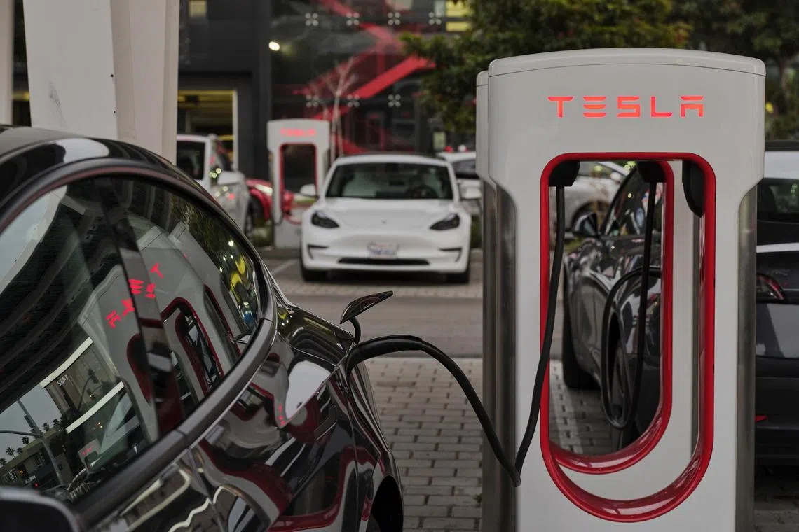 Tesla reported third-quarter earnings of US$2.2 billion (S$2.9 billion), up 17 per cent from the year-ago period as revenue rose 8 per cent to US$25.2 billion.