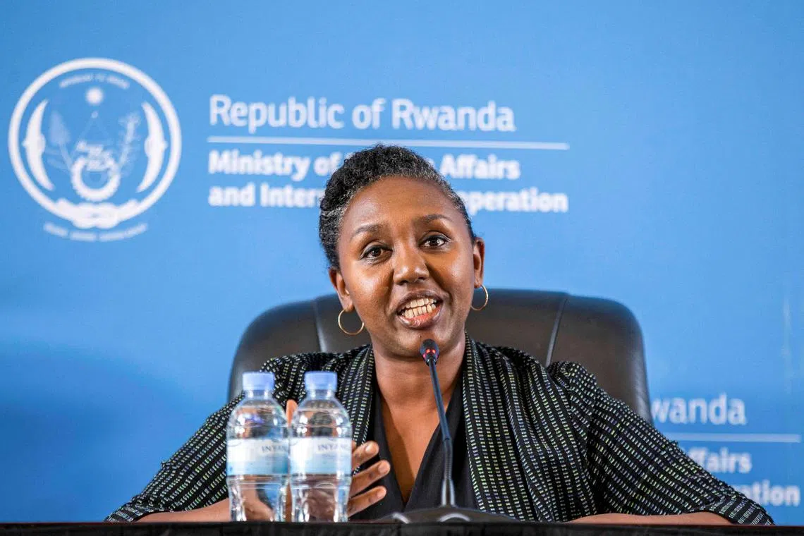 FILE PHOTO: Rwanda's government spokesperson Yolande Makolo addresses a news conference on the transfer of asylum seekers from Britain ahead of their arrival in Kigali, Rwanda June 14, 2022. REUTERS/Jean Bizimana/File Photo