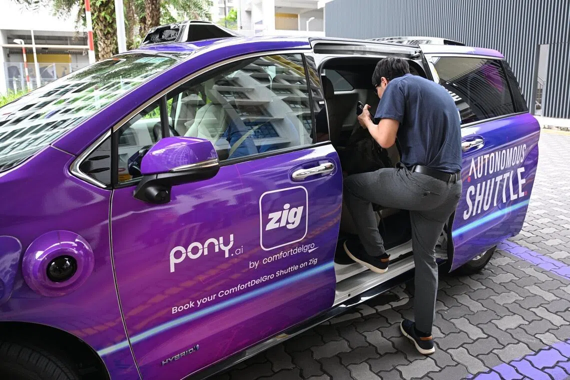 Private-hire, taxi drivers to get more help to take up new jobs involving driverless vehicles