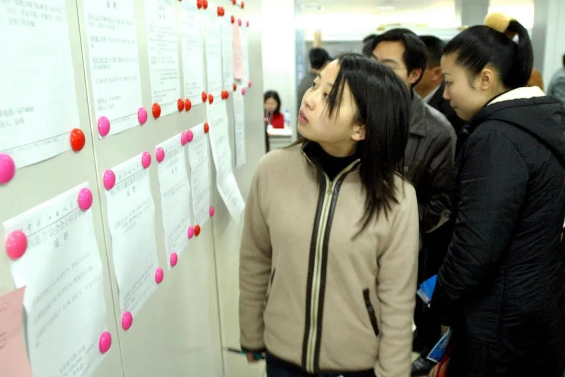 Average salaries offered by companies to new hires in 38 key Chinese cities fell 1.3 per cent to 10,420 yuan (S$1,947) in the fourth quarter of 2023 from a year ago.