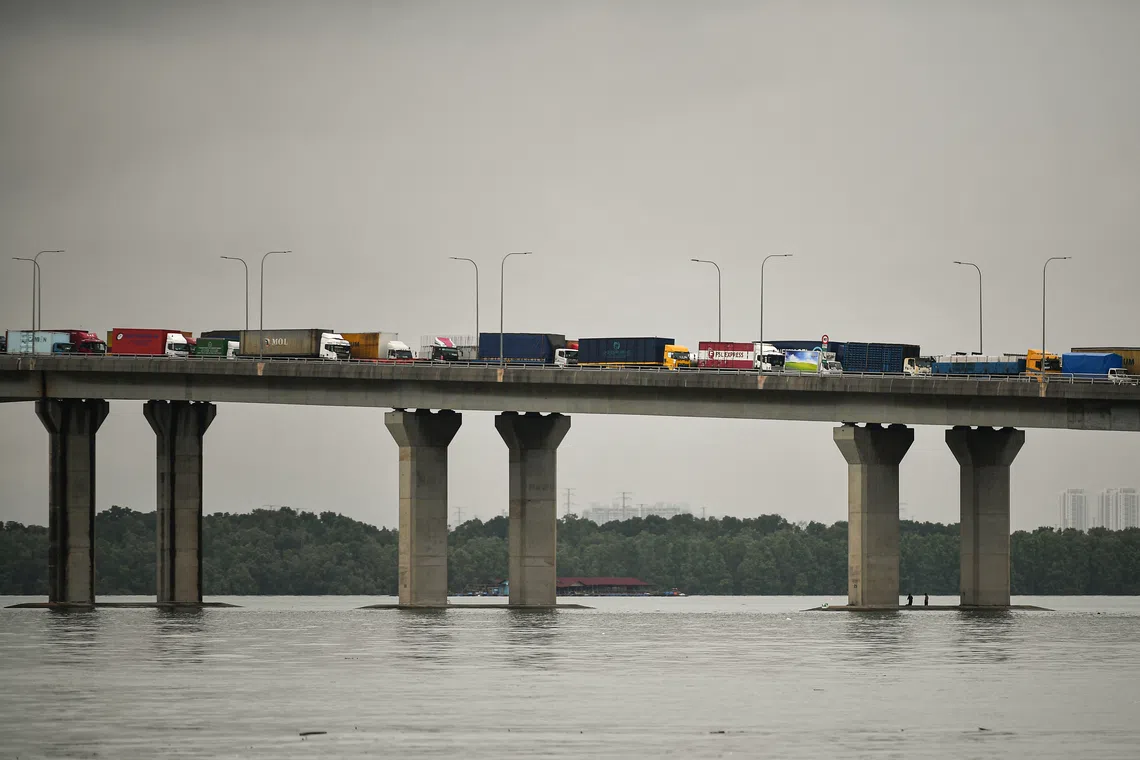 The Second Link is a bridge and expressway connecting Tuas in Singapore to Gelang Patah in Johor, Malaysia.