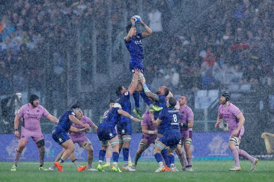 Rugby Union - Six Nations Championship - Italy vs Scotland - Stadio Olimpico, Rome, Italy - February 7, 2026 Italy's Andrea Zambonin in action REUTERS/Remo Casilli