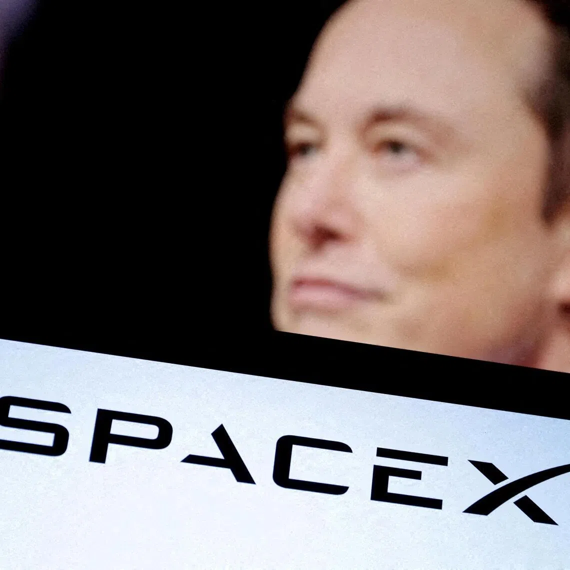 Tech billionaire Elon Musk gave the convicted sex offender a tour of SpaceX’s headquarters in 2013, e-mails show.