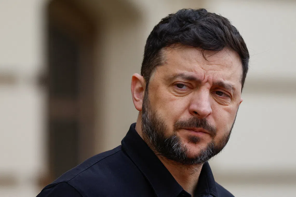 Ukraine's President Volodymyr Zelenskiy waits to welcome Cyprus' President Nikos Christodoulides, amid Russia's attack on Ukraine, in Kyiv, Ukraine December 4, 2025. REUTERS/Valentyn Ogirenko