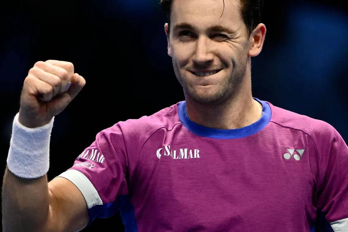 Casper Ruud romped through the opening set before fighting back from 5-2 behind in the second to win 6-1, 7-5 in Turin.