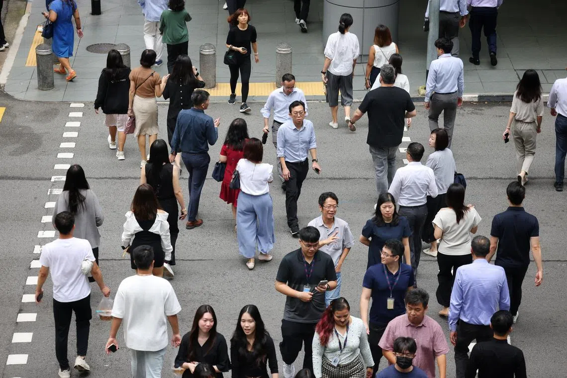 ST20250519_202523600995/pixgeneric/Jason Quah

Generic photo of office workers at Robinson Road on May 19, 2025. ST PHOTO: JASON QUAH

Manpower, economy, jobs, salary, income, wages, pmet, workforce