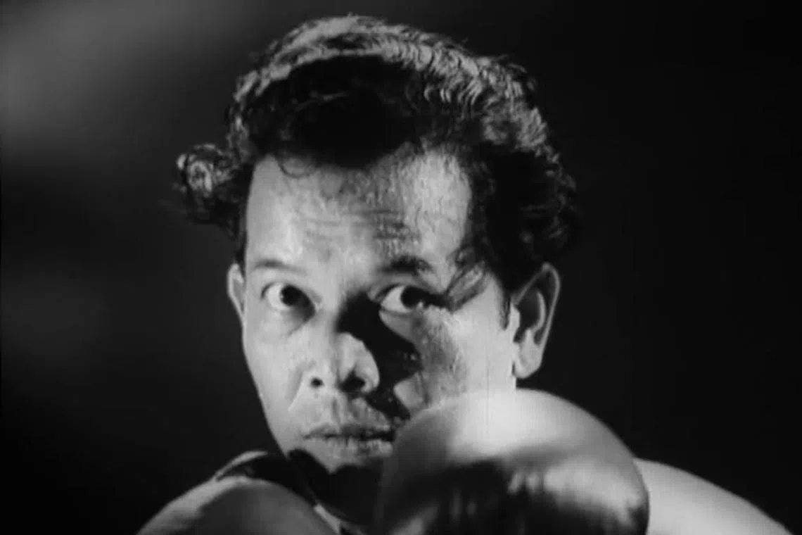 jopicks12 - S. Roomai Noor portrays Inspector Latiff, the police officer who appears in the 1960 anthology film Hantu Rimau, to be screened as part of Cinema Reclaimed. 

Source: Cathay-Keris Films


caption: