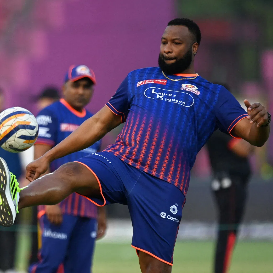 FILE PHOTO: Cricket - Indian Premier League - IPL - Punjab Kings v Mumbai Indians - Sawai Mansingh Stadium, Jaipur, India - May 26, 2025 Mumbai Indians batting coach Kieron Pollard during the warm up before the match REUTERS/Abhijit Addya/File Photo