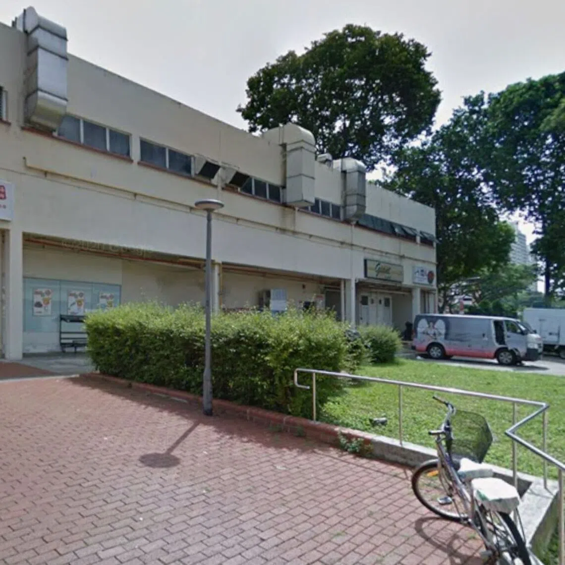 The incident happened near Block 181 Lorong 4 Toa Payoh on Oct 20, 2025, at about 6.15pm