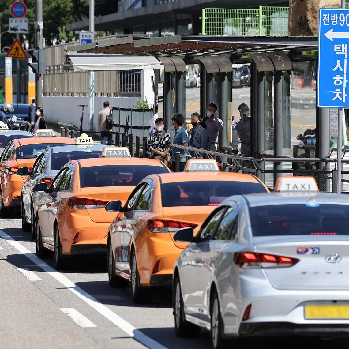 The driver reportedly mixed rice porridge, soda and coffee to create "fake vomit", which he used to trick drunk passengers.