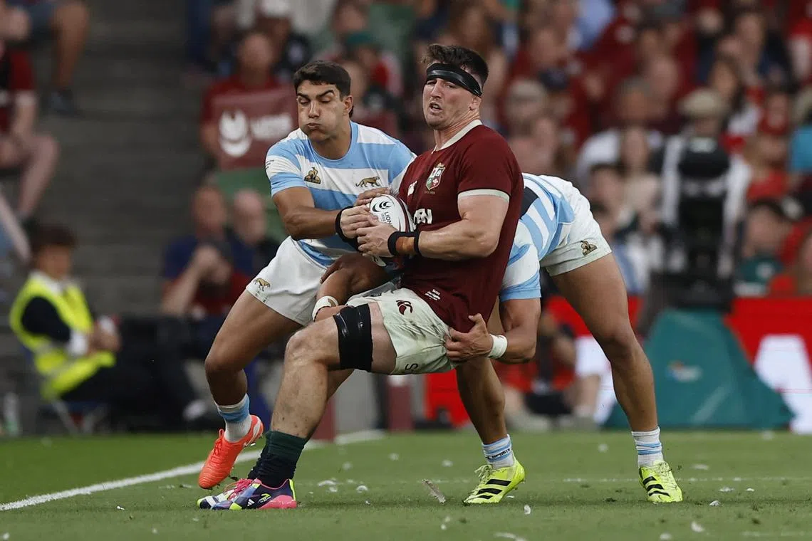 FILE PHOTO: Rugby Union - British & Irish Lions v Argentina - Aviva Stadium, Dublin, Ireland - June 20, 2025  British & Irish Lions' Tom Curry in action REUTERS/Clodagh Kilcoyne/File Photo