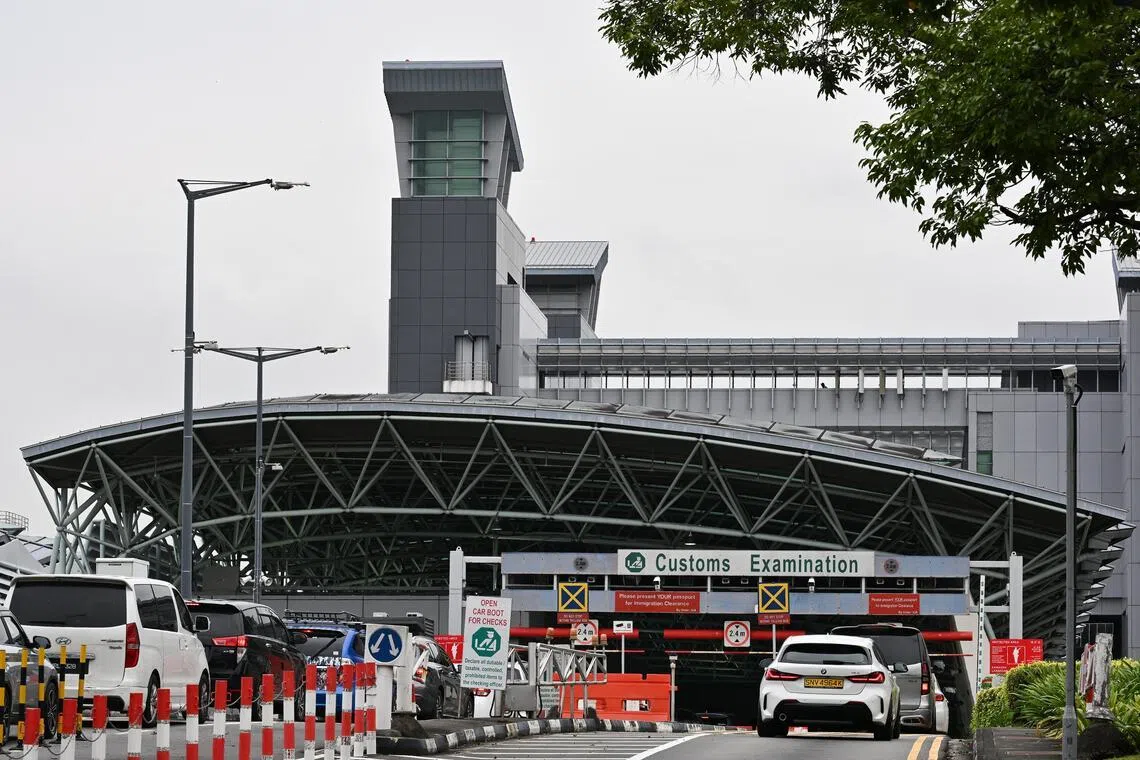 ‘Very heavy traffic’ expected at land checkpoints during Good Friday, Qing Ming weekend: ICA