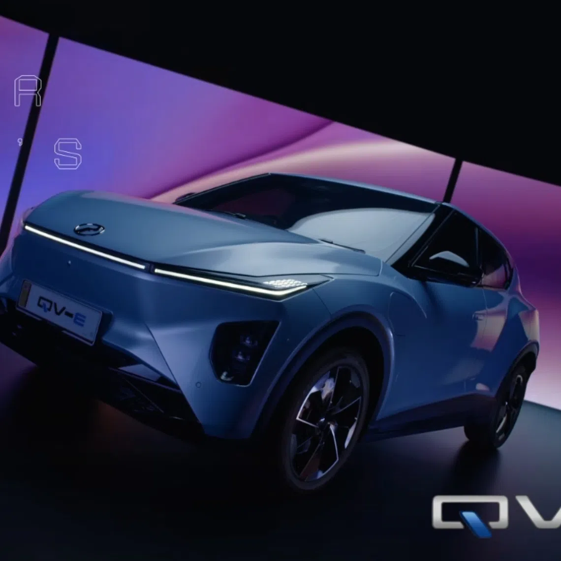 The QV-E uses a lithium iron phosphate battery (52.5kWh) and has a range of up to 445km, depending on driving style, temperature and road conditions.