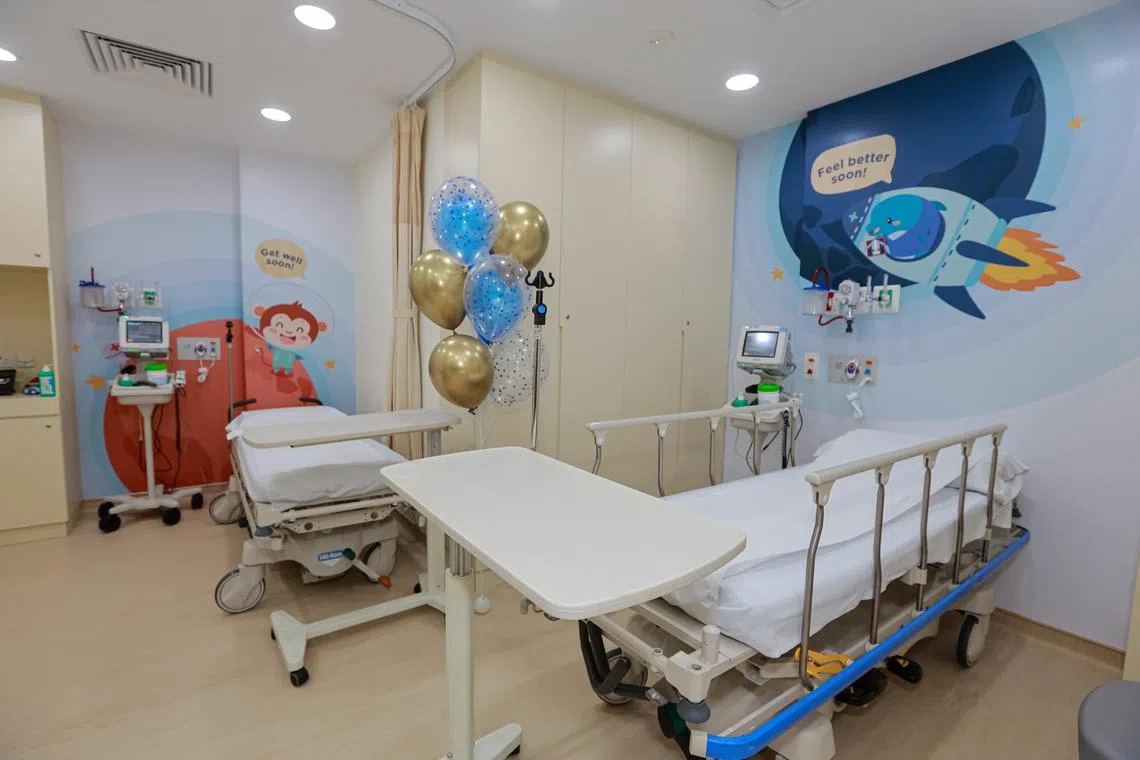 children urgent care clinic consultation room at parkway east hospital singapore