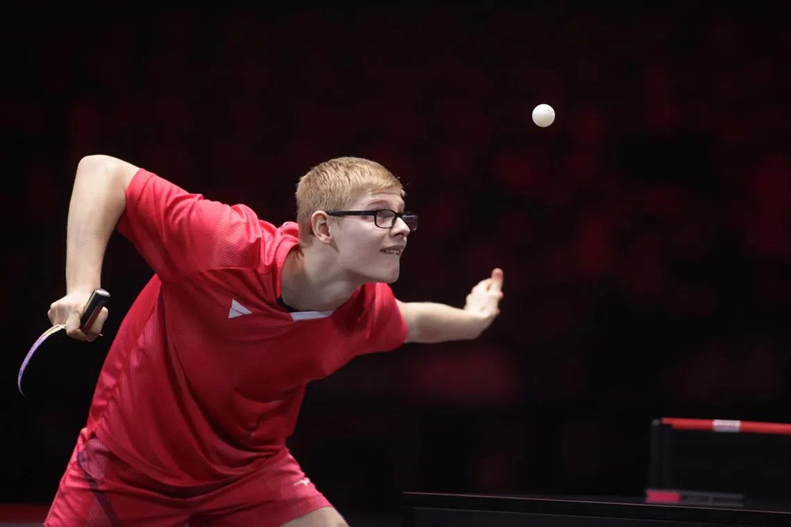 dltable14 - French wonderkid Felix Lebrun, 16, beats Taiwanese world No. 8 Lin Yun-ju 3-0 (11-6, 11-7, 11-6) to advance to the Singapore Smash men’s singles round of 16

Credit: World Table Tennis
