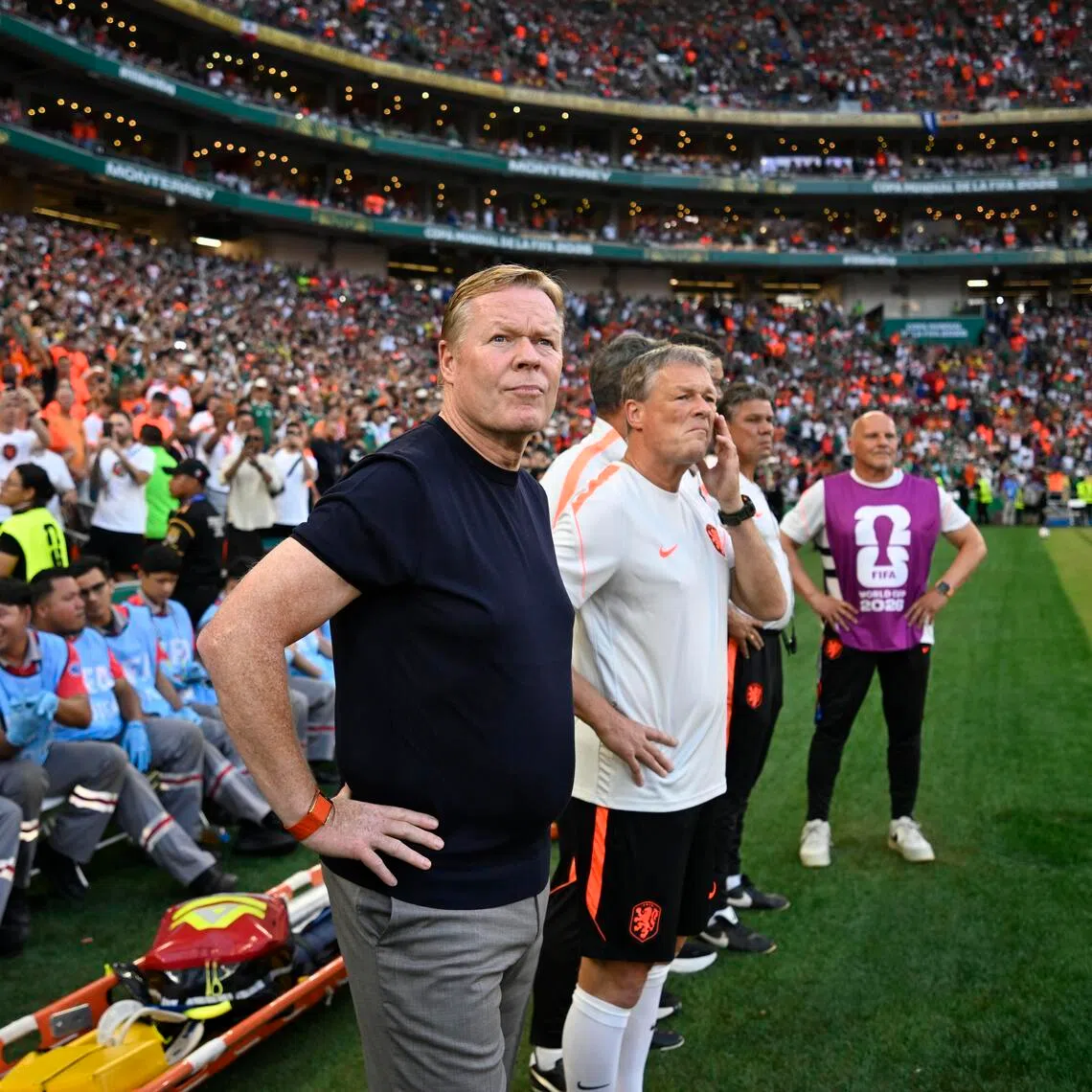epa13074336 Netherlands head coach Ronald Koeman (C) looks on during the FIFA World Cup 2026 Round of 32 match Netherlands against Morocco, in Monterrey, Mexico, 29 June 2026.  EPA/MIGUEL SIERRA