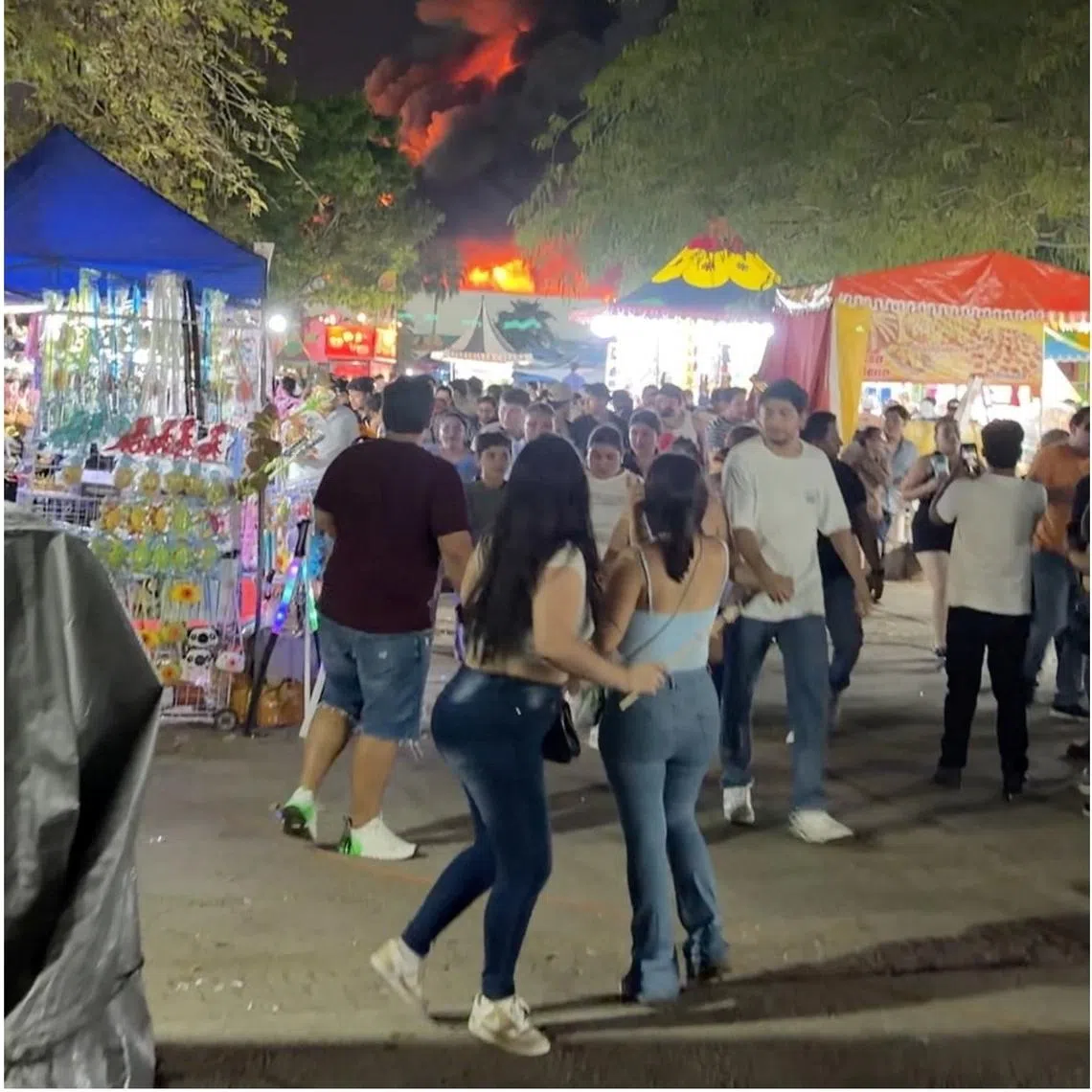 Authorities do not know yet what caused the fire at Parque Tabasco in Villahermosa, Tabasco state, Mexico.