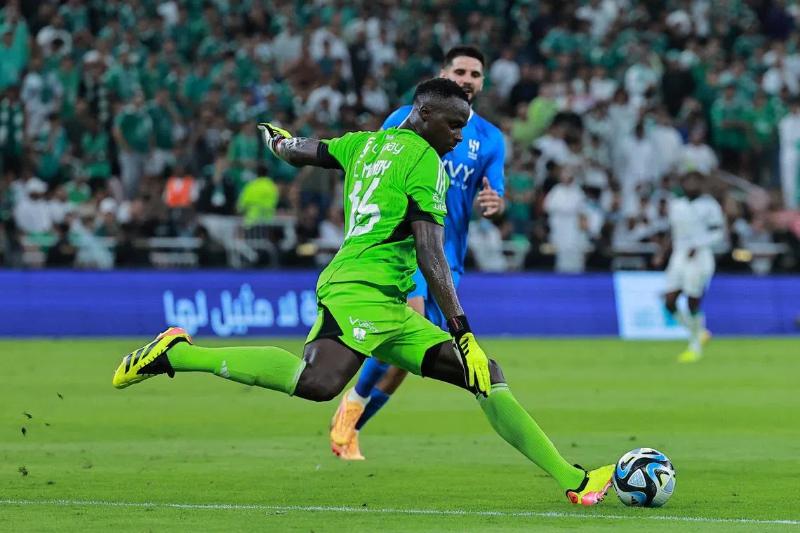 Soccer Football - Saudi Pro League - Al Ahli v Al Hilal - King Abdullah Sport City, Jeddah, Saudi Arabia - May 6, 2024 Al Ahli's Edouard Mendy in action REUTERS/Stringer/File Photo