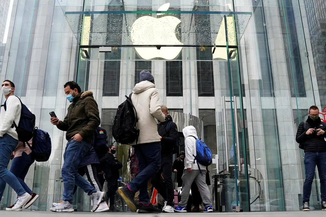 Apple shoppers wanting the latest iPhones were left disappointed on Black Friday in the US, due to production snafus in China.
