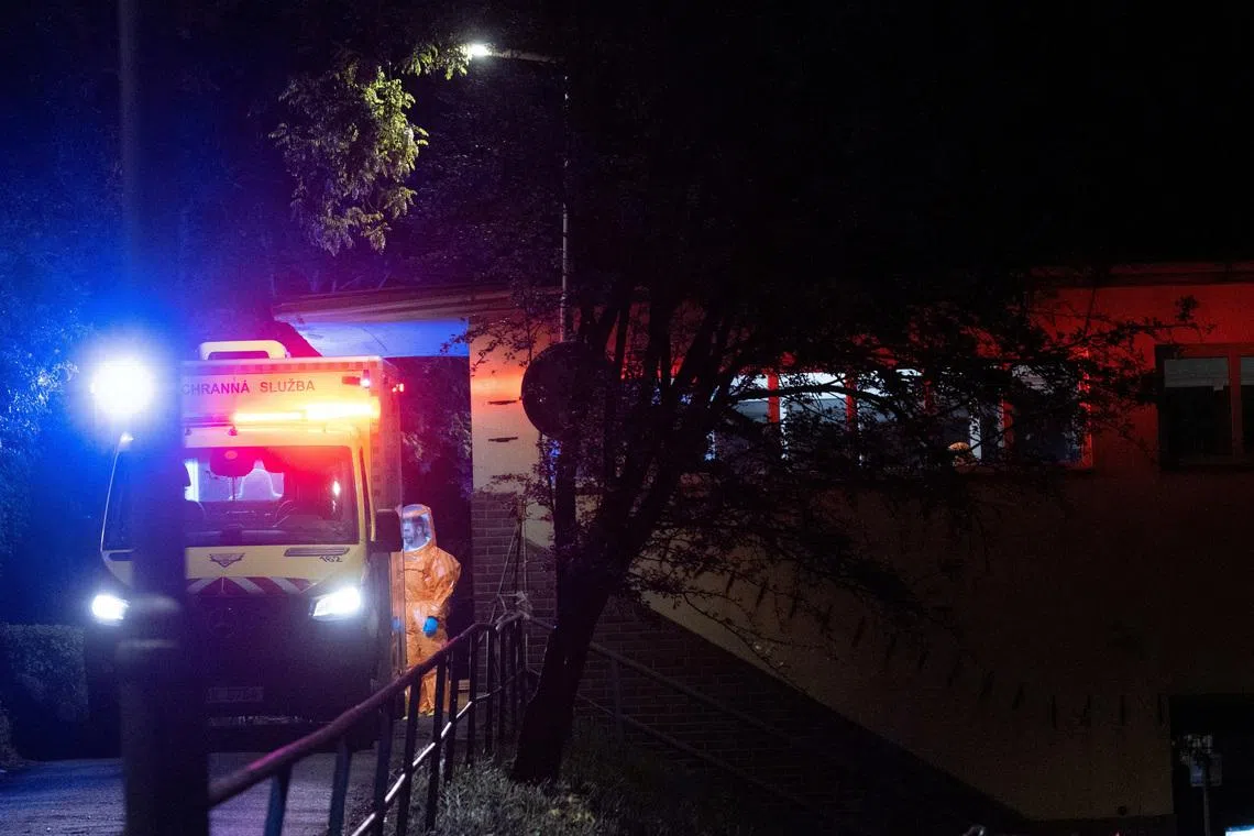 US doctor isolated in Czech hospital for Ebola mon