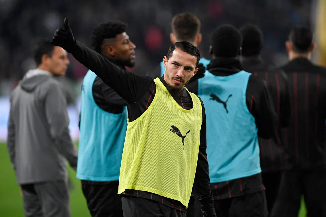 FILE PHOTO: Soccer Football - Serie A - Juventus v AC Milan - Allianz Stadium, Turin, Italy - January 18, 2025 AC Milan's Ismael Bennacer during the warm up before the match REUTERS/Massimo Pinca/File Photo