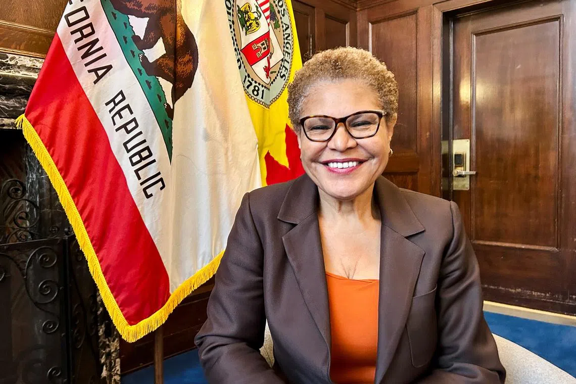 FILE PHOTO: Los Angeles Mayor Karen Bass poses for a photo during an interview at Los Angeles City Hall, California, U.S., October 17, 2024.   REUTERS/Rory Carroll/File Photo