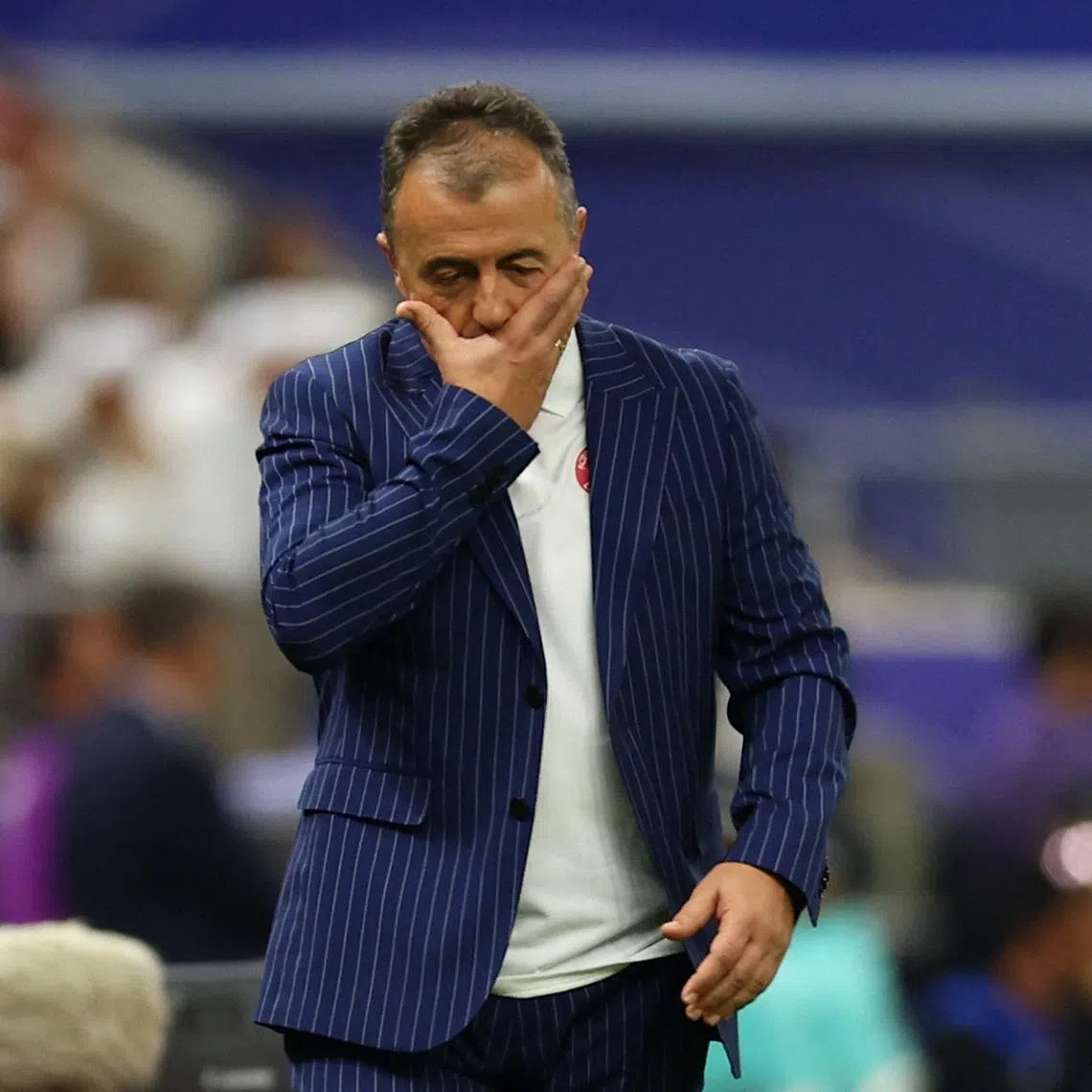 Soccer Football - AFC Asian Cup - Group A - Qatar v Lebanon - Lusail Stadium, Lusail, Qatar - January 12, 2024 Lebanon coach Miodrag Radulovic reacts. REUTERS/Molly Darlington