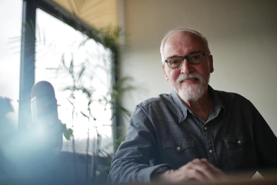 Broadcast veteran and radio presenter Brian Richmond's career as a radio presenter and television sports commentator began in 1971. 