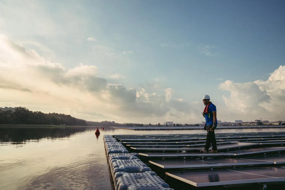 Solar panels at Sembcorp Tengeh Floating Solar Farm generate enough clean electricity to power the equivalent of 16,000 four-room flats each year.
