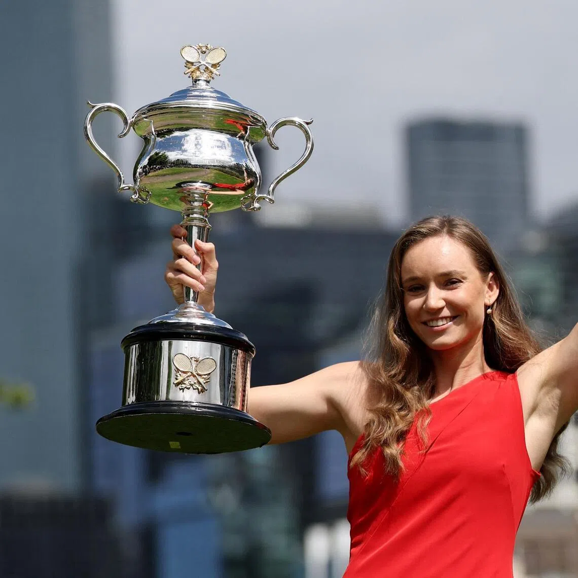 Tennis - Australian Open - Women's Singles Winner Photo Shoot - Yarra River, Melbourne, Australia - February 1, 2026



Kazakhstan's Elena Rybakina poses with the Australian Open trophy REUTERS/Hollie Adams