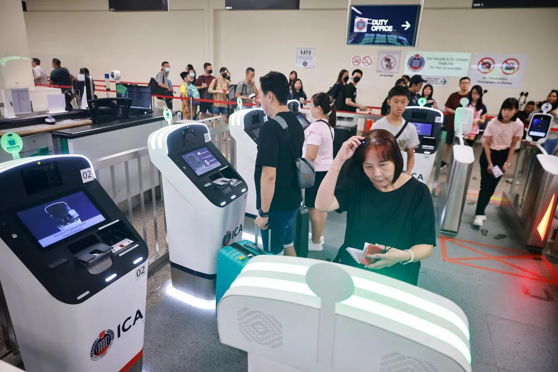 Self-clearance at the kiosk takes approximately 24 seconds, as compared to 45 seconds at the manual counter, ICA said.