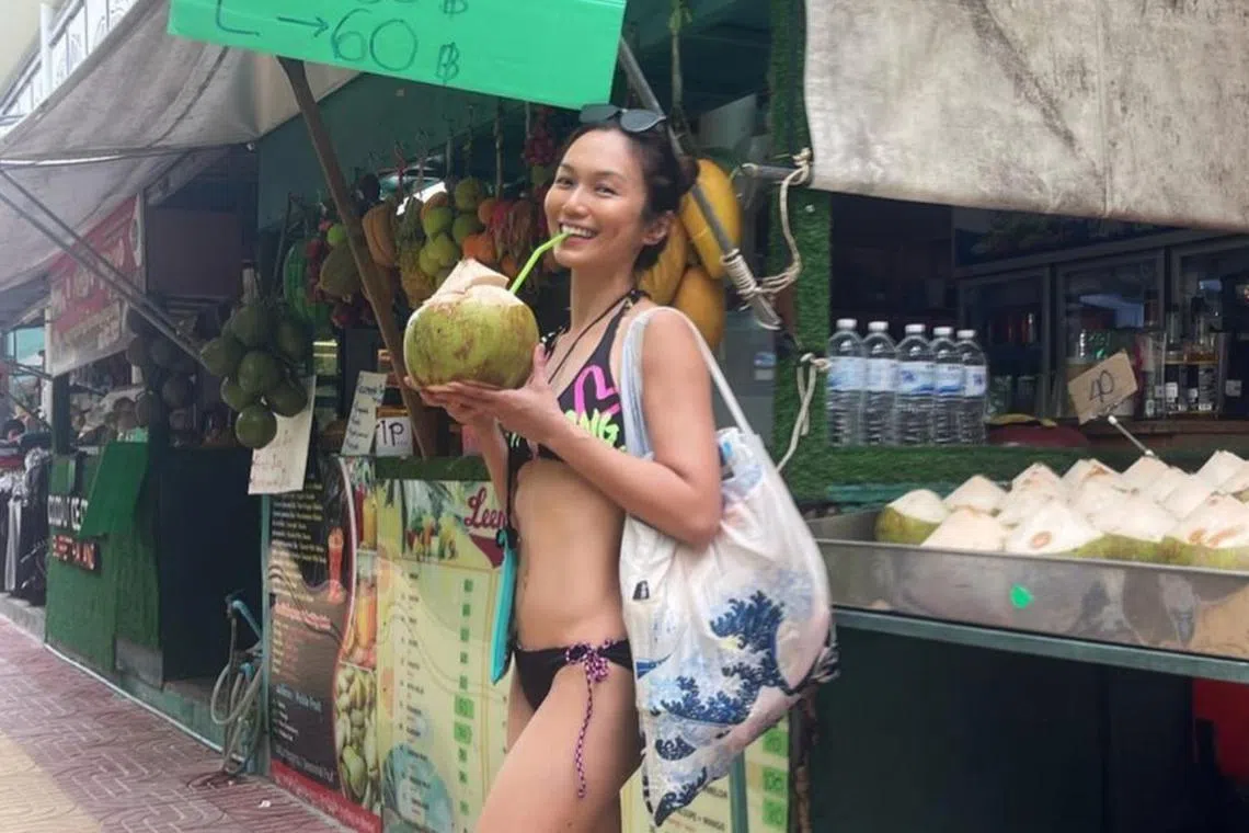 Actress Joanne Peh recently posted several photos of their family’s vacation in Thailand.